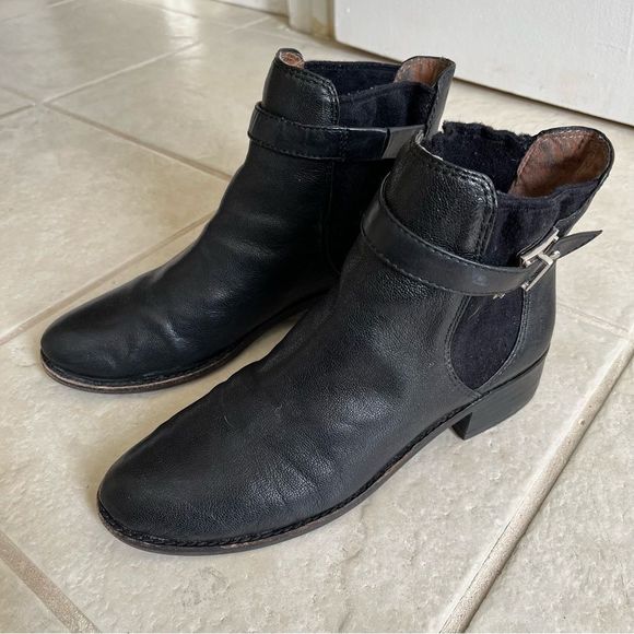 Black booties  - Picture 5 of 14